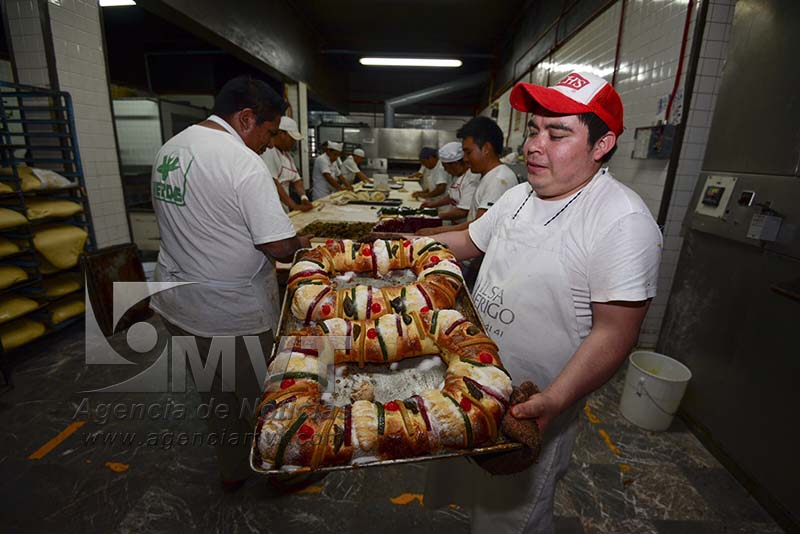 Con la rosca concluye el puente Guadalupe-Reyes