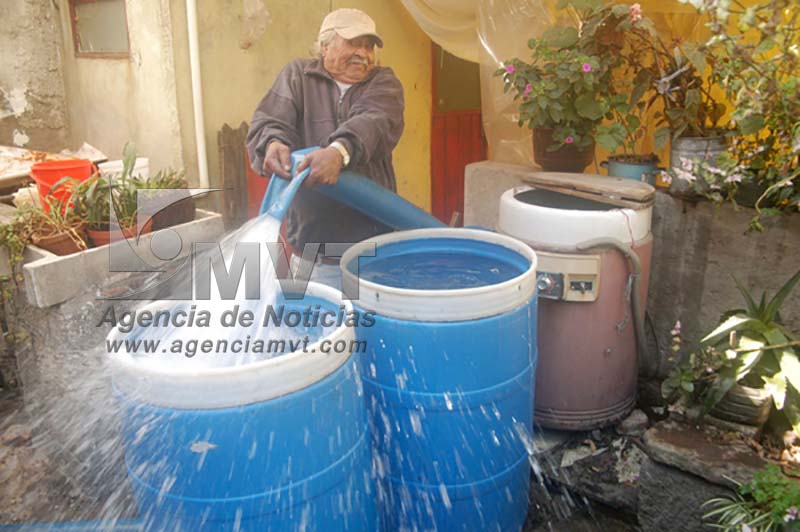 Preocupa a alcalde de Toluca la deuda por agua