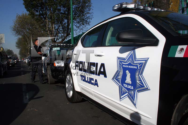 Captura Policía de Toluca a sujeto por presunto robo a casa habitación en San Felipe Tlalmimilolpan