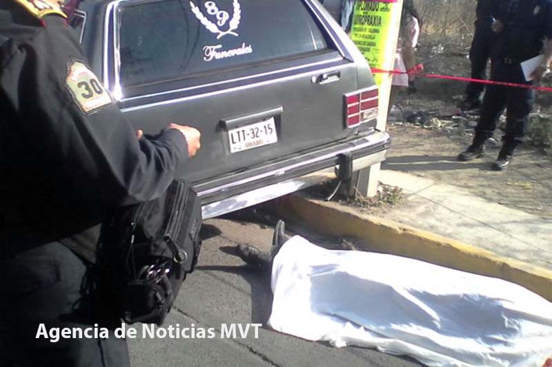 Atropellan y matan hombre en funeral de su madre