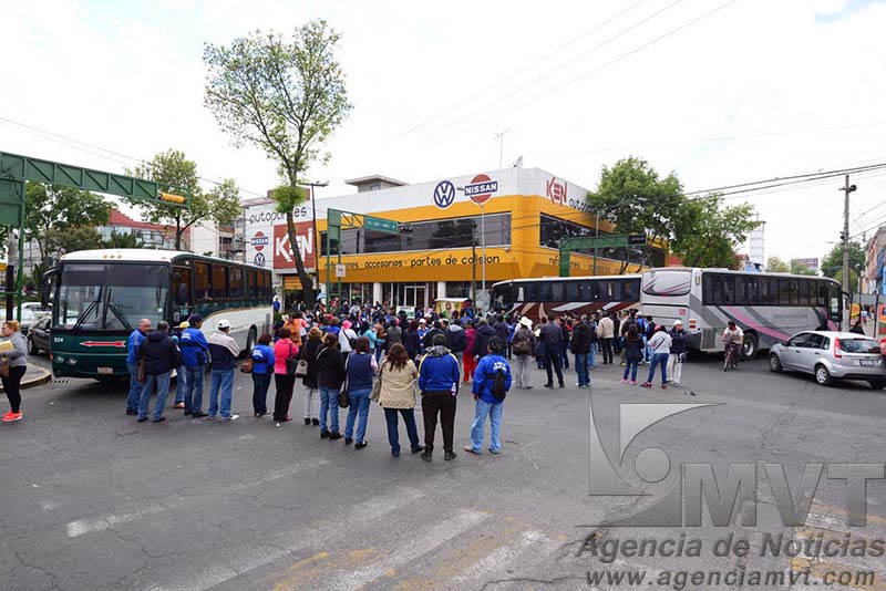 Bloquean Circuito Exterior Mexiquense por demanda a OHL
