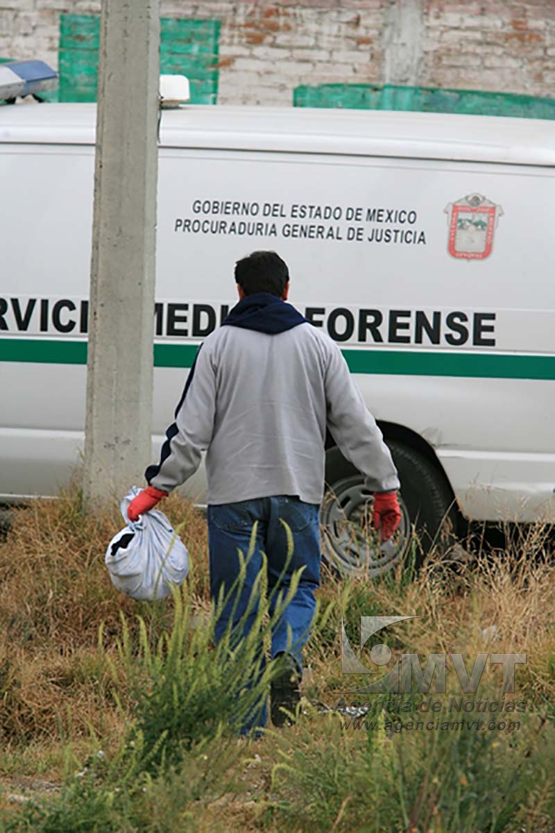 Hombre con disparo en la cabeza en Tianguistenco