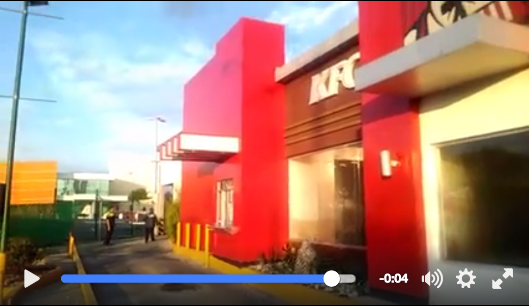 Incendio en KFC de Pabellón Metepec