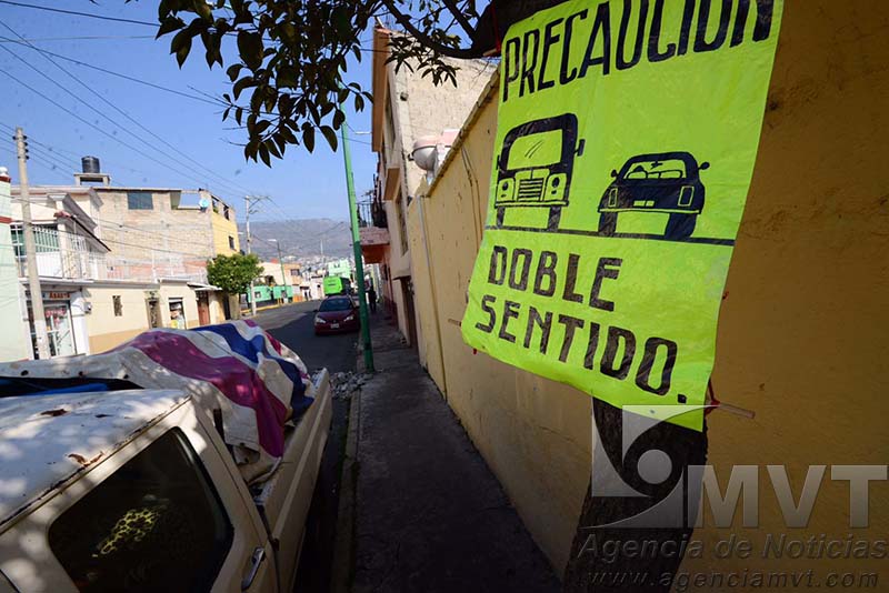 Bloqueo de vialidad transformó la vida de vecinos y puso a punto de quiebra a negocios en Toluca