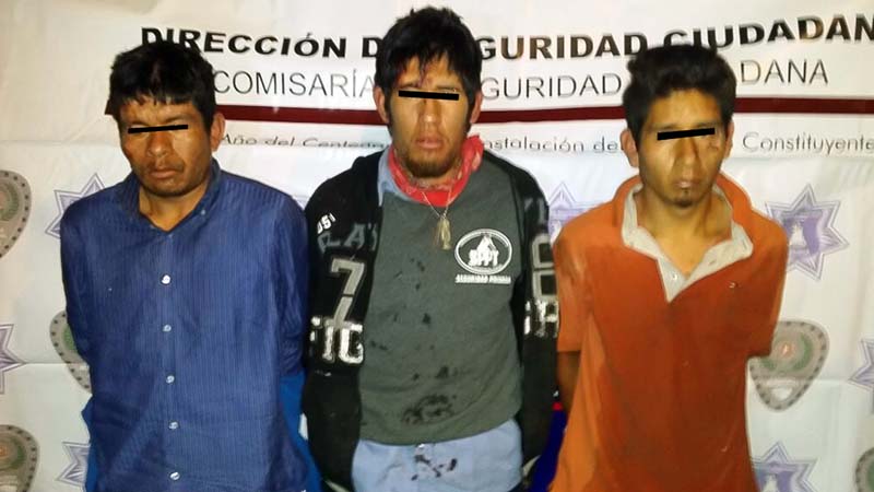 Atrapa Policía de Toluca a tres violentos ladrones