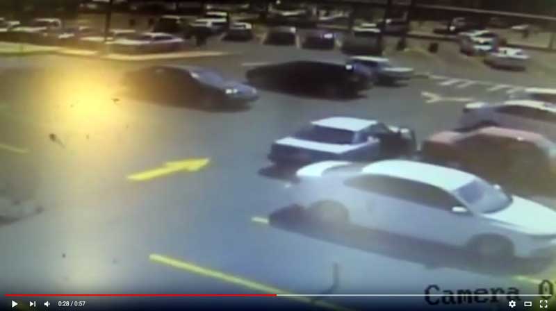 Graban en video robo a automóviles en estacionamiento de Zinacantepec, pero nadie se hace responsable