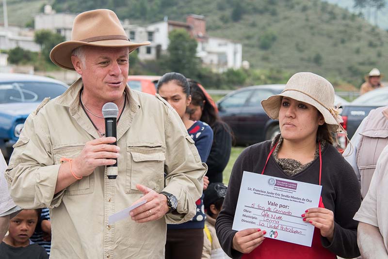 Respalda legislador obras viales e hidráulicas en Lerma