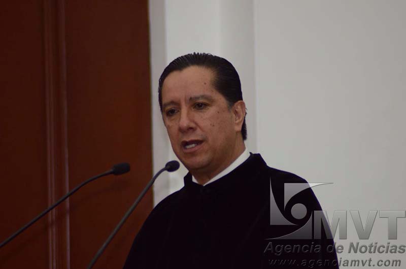 Califica Olvera García retrógrada la prohibición de entrada con minifalda y escotes a la Iglesia