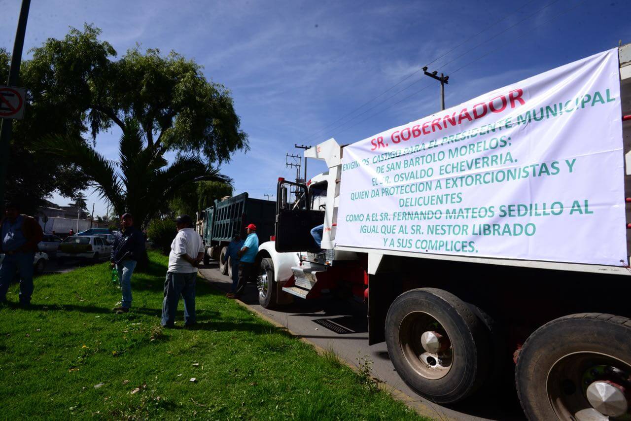 Denuncian transportistas agresiones a balazos de policías y extorsionadores en carretera Jilotepec-Ixtlahuaca