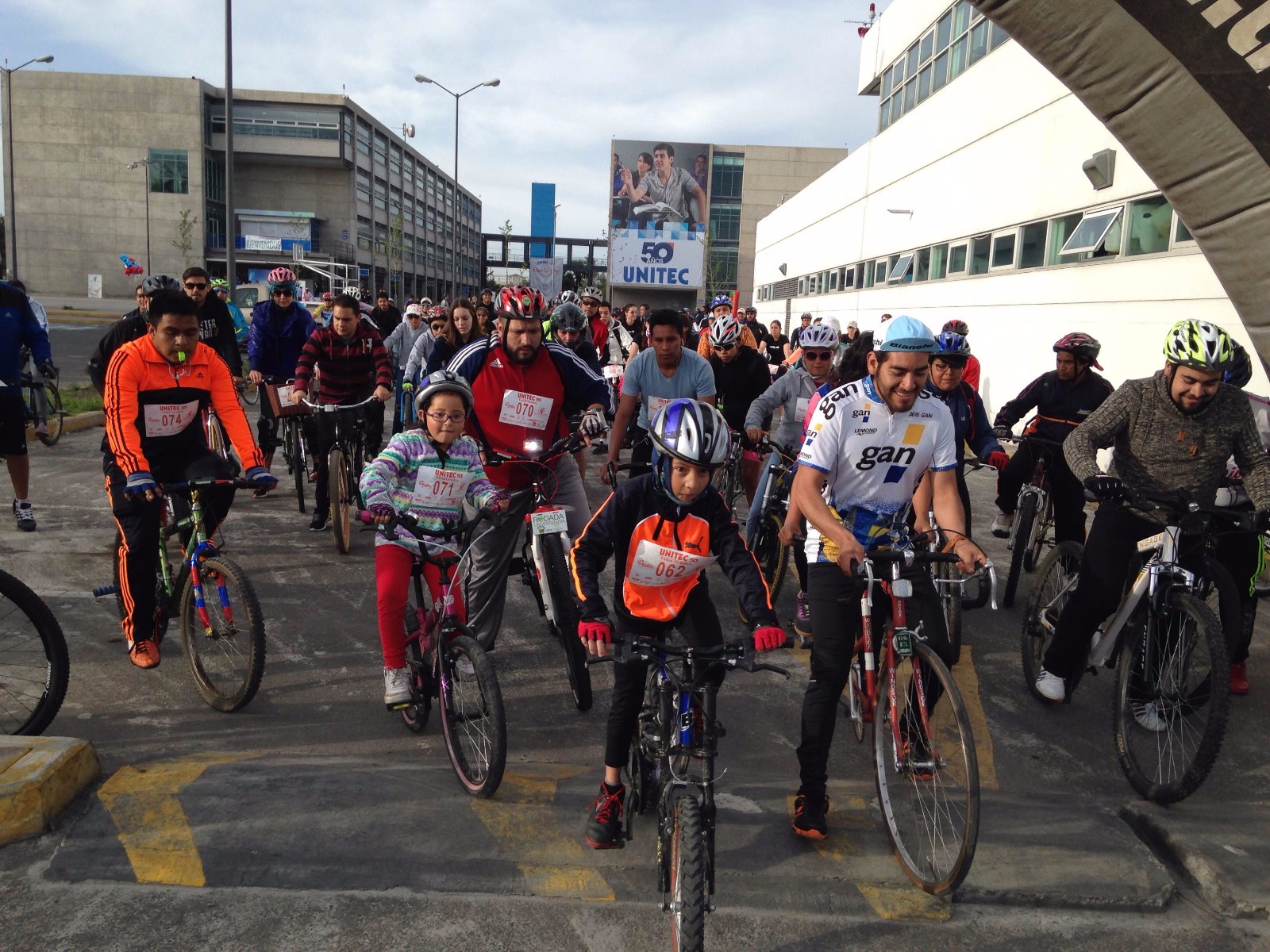 Realizan paseo ciclista en Toluca