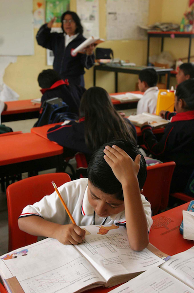 Elevan costos de colegiaturas en escuelas privadas del Valle de Toluca