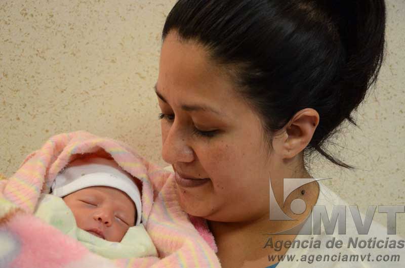 Nace primer bebé mexiquense por fertilización In Vitro