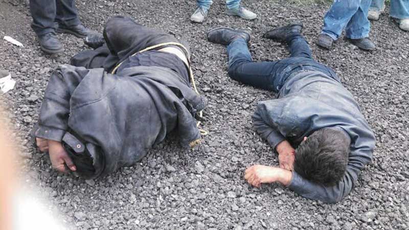 A punto de linchar a presuntos ladrones en Tecámac