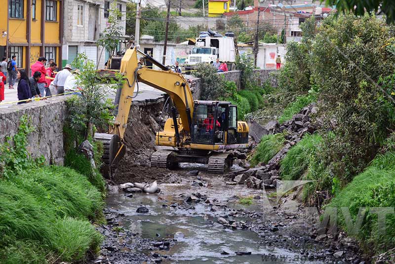 Se fracturó una parte del muro de contención del río Verdiguel en Toluca
