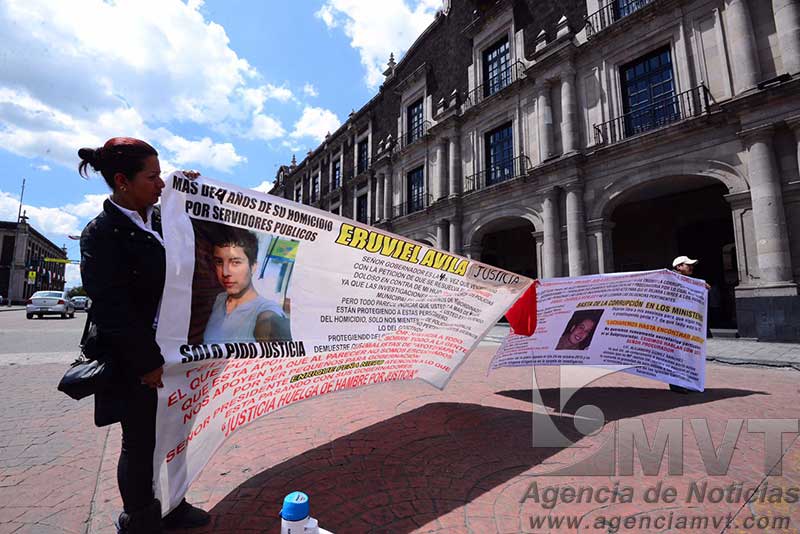 Exigen justicia para joven presuntamente asesinado por policías de Tlalmanalco