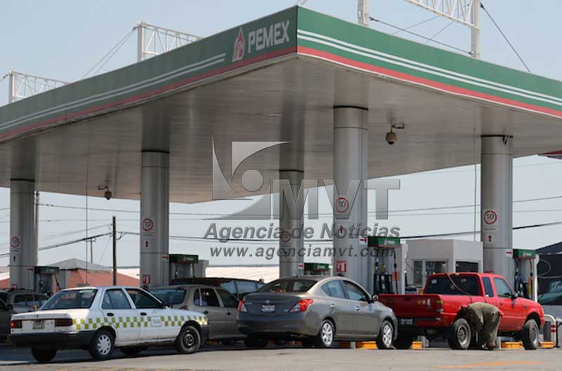 Persiste desabasto de gasolina en el valle de Toluca
