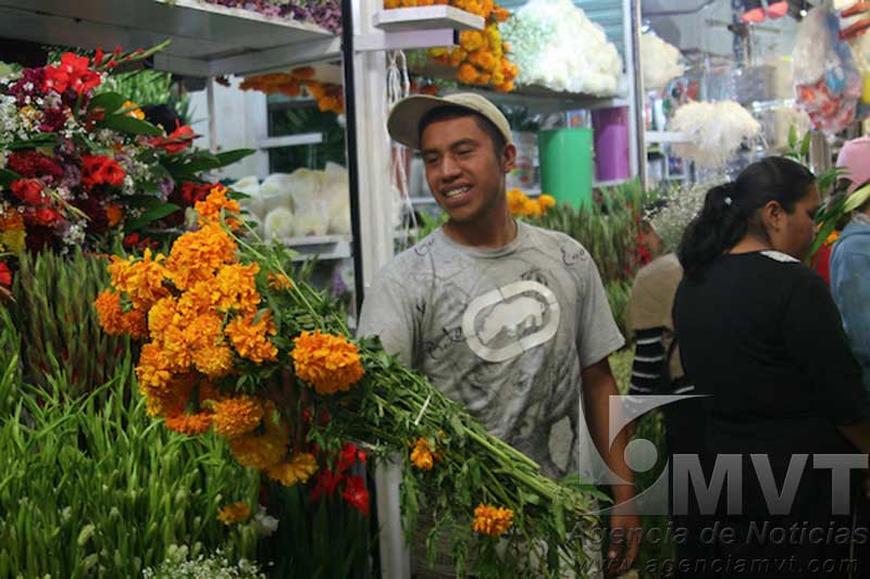 Vigila PROFECO venta de flores por Día de Muertos