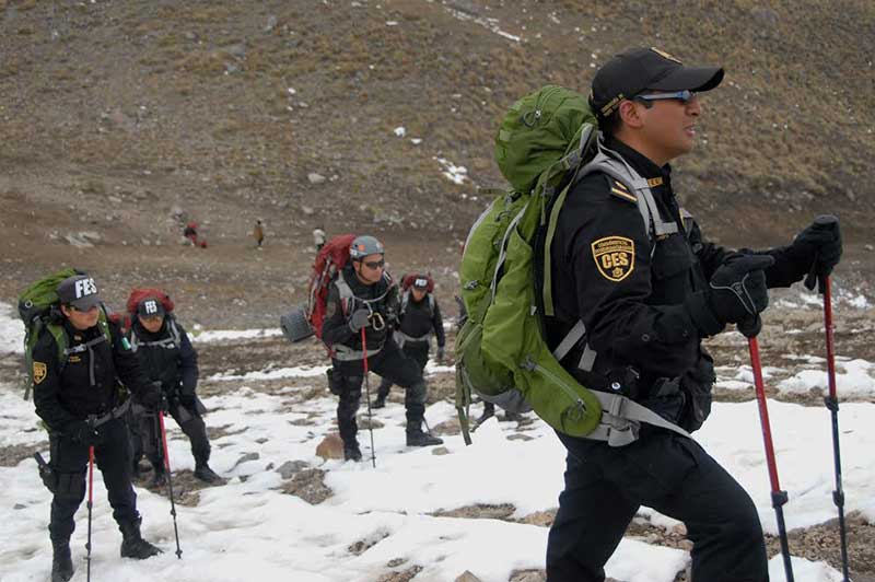 Rescata Policía de Alta Montaña cuatro extraviados en el Nevado de Toluca