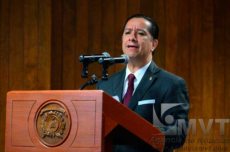 Alcalde de Naucalpan bloquea construcción de centro universitario