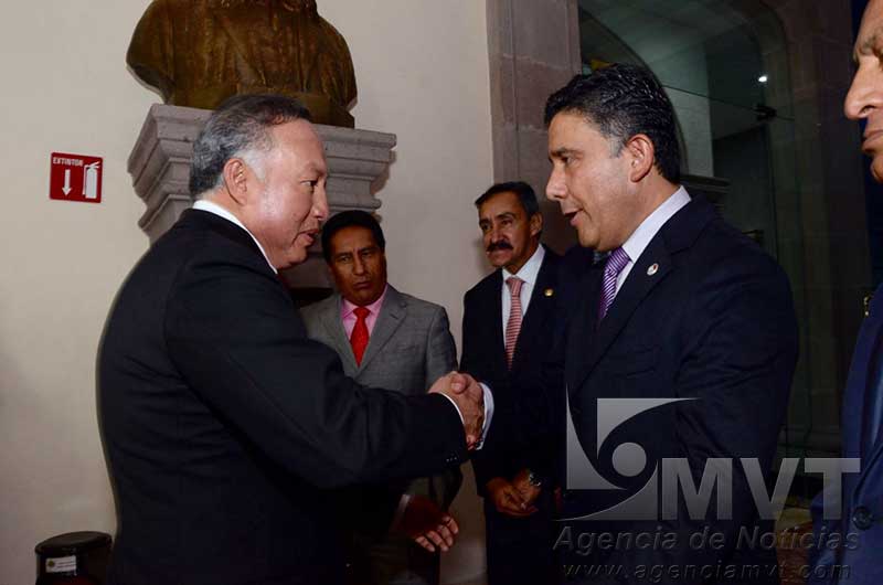 Propone Eruviel a Legislatura Presupuesto 2017 apegado a disciplina financiera