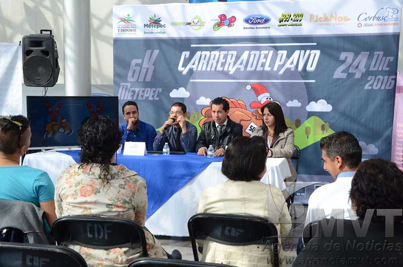 Festejarán en Metepec fechas decembrinas con la Carrera del Pavo