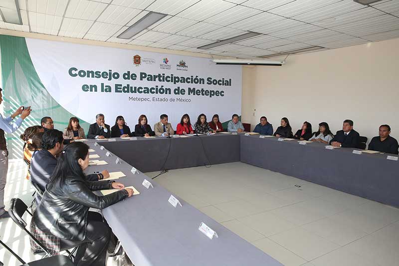 Instala Metepec Consejo de Participación Social en la Educación