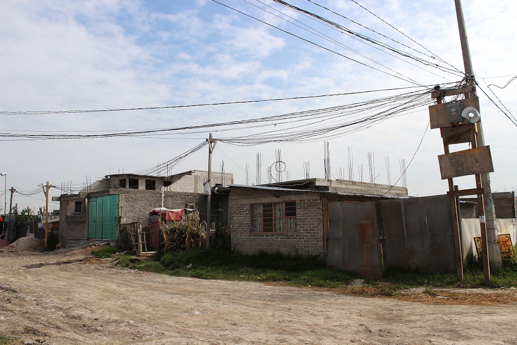 Continúa bloqueo del gobierno de Texcoco a obras de electrificación