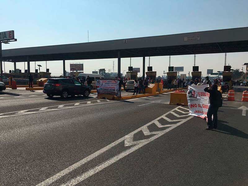 Protestan por el nuevo gasolinazo en casetas de autopistas