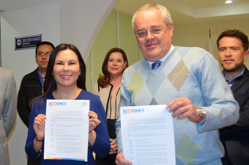 Se registra Laura Rojas como aspirante del PAN a la gubernatura del Estado de México