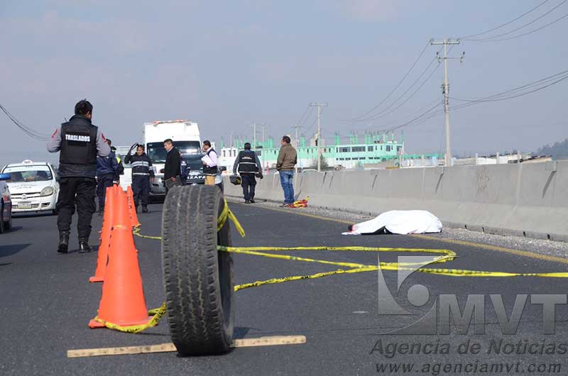 Atropellan y matan a un hombre cerca del libramiento vial Lerma-Tenango