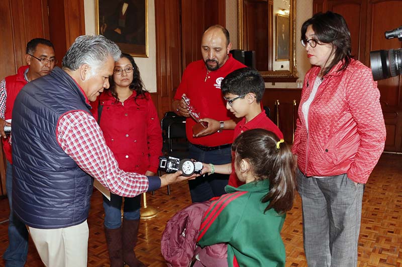 Fortalece Fernando Zamora Morales cercanía con la población toluqueña