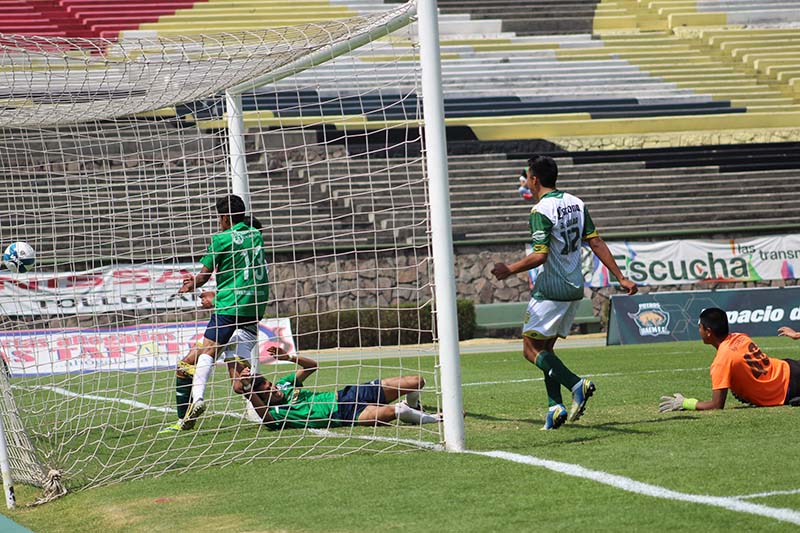 Potros UAEM de tercera división golea  4-0 a grupo Sherwood