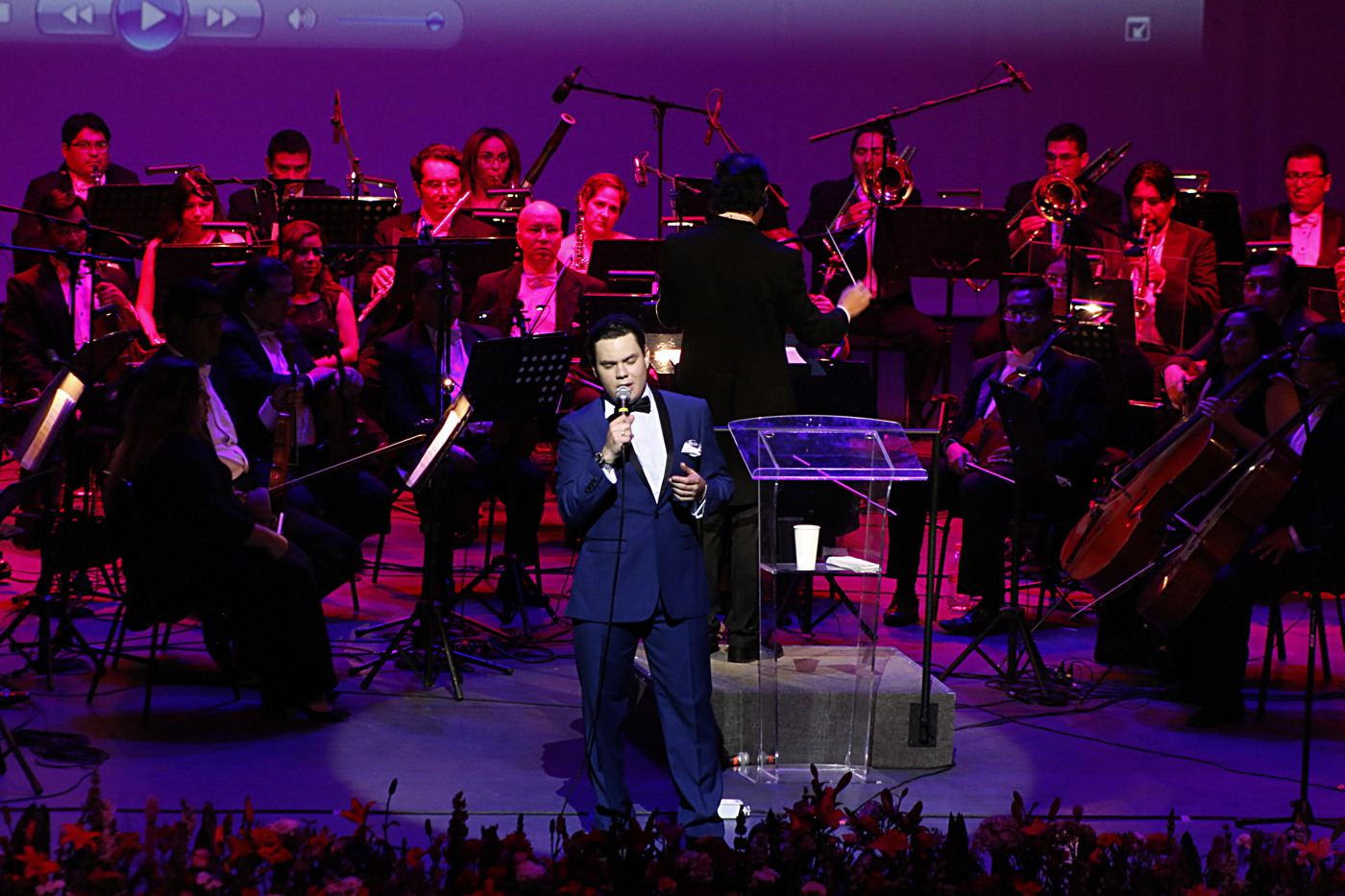 Miles de Toluqueñas Viven Noche Mágica con Homenaje a José José