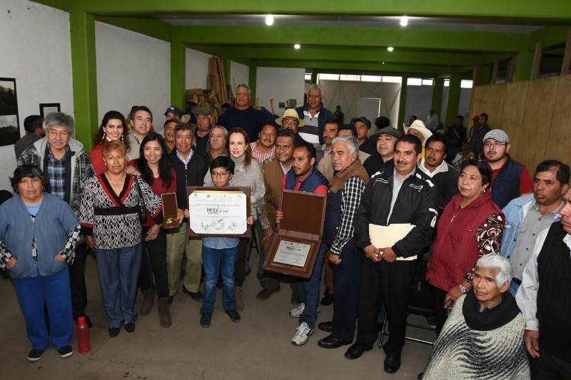 Reconoce Medio Ambiente a comuneros de Santiago Tlacotepec