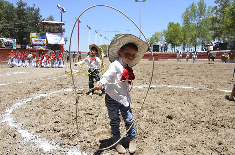A-la-corta-edad-es-la-escencia-para-que-se-enseñen-y-sepan-lo-que-es-el-deporte-nacional-de-la-charreria