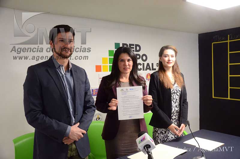 Castell se compromete con decálogo ciudadano