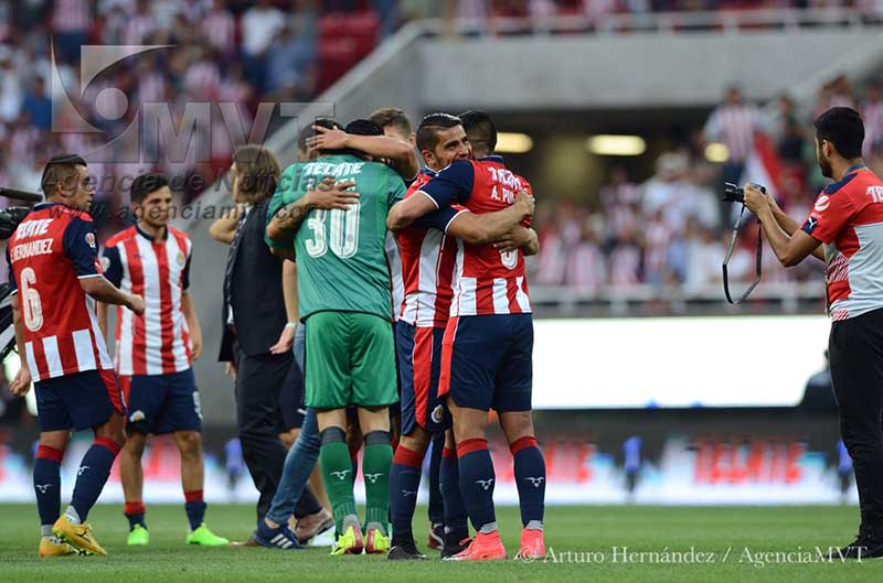 Tarde familiar enmarcó el juego entre Diablos y Chivas
