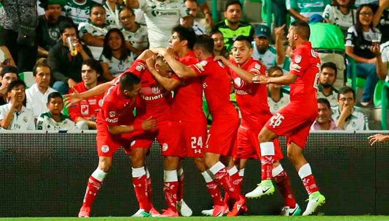 Toluca vence 4-1 a Santos como visitantes