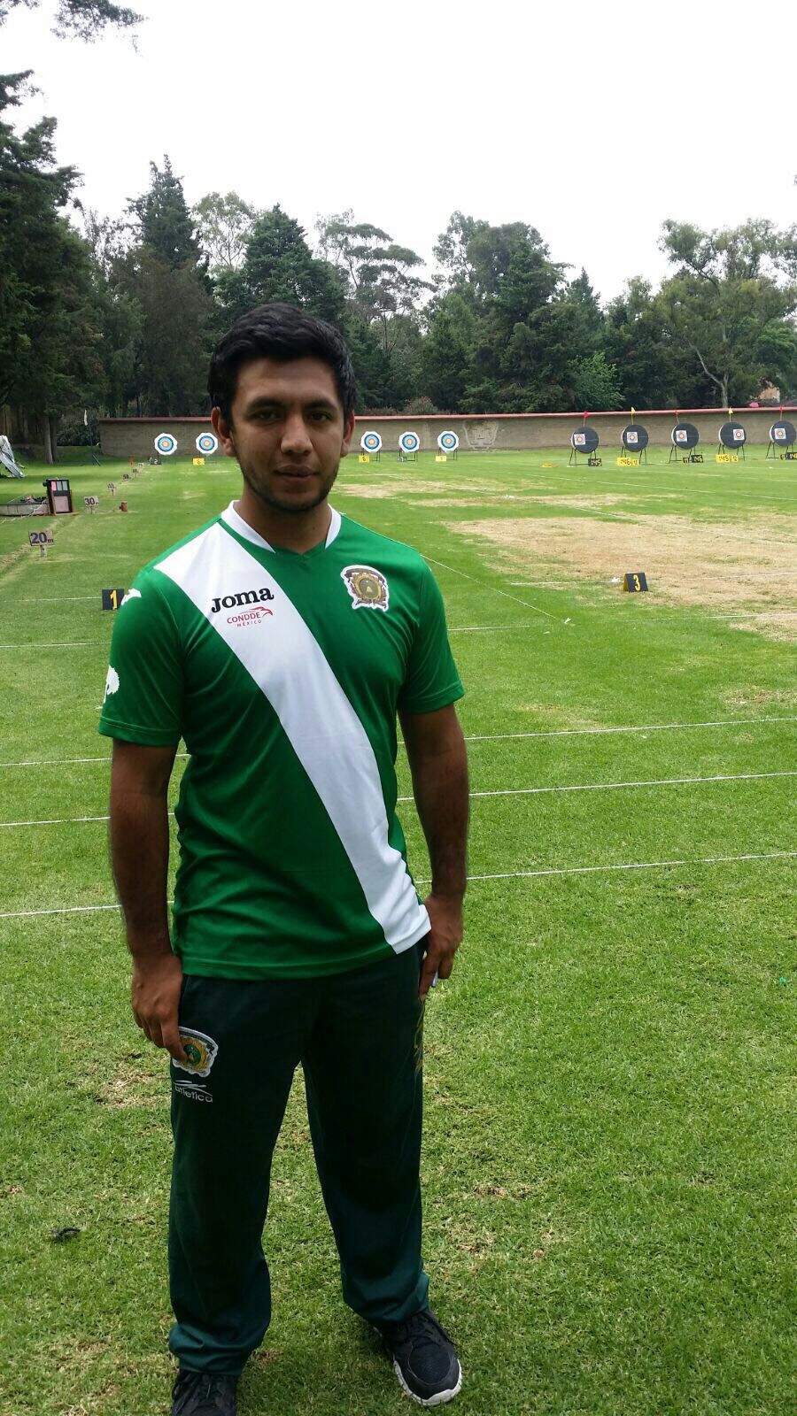 Deportista mexiquense obtiene pase a universiada mundial en la especialidad de tiro con arco