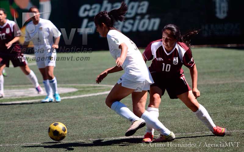 Representativo femenil de futbol rápido de UAEM cayó 6-3 ante IPN en final de ida de la liga universitaria