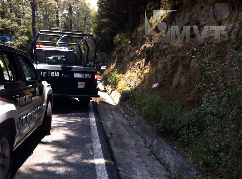 Abandonan cuerpo en la Toluca-Temascaltepec, era empleado de ayuntamiento de Tejupilco