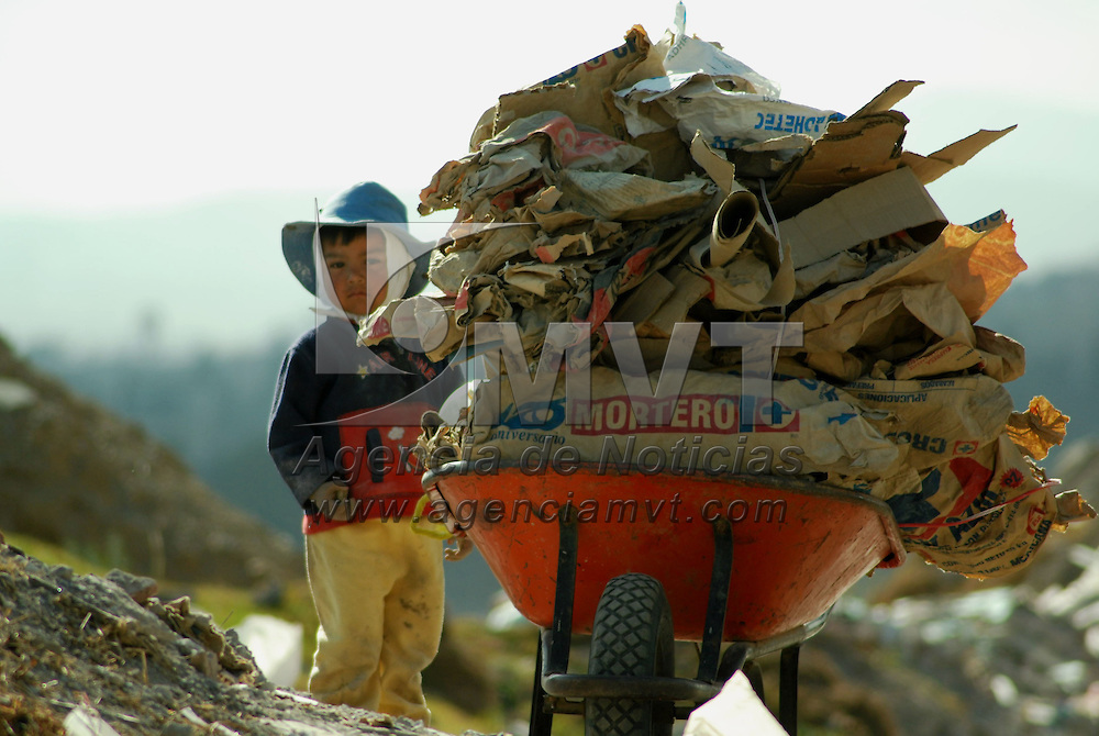 Buscarán autoridades de Metepec a propietarios de minas para evitar sean depósitos de basura