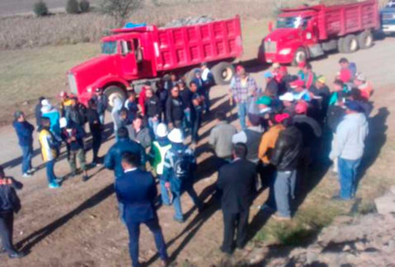 Enfrentamiento por obras de autopista Atlacomulco-Atizapán, dejó un muerto y heridos