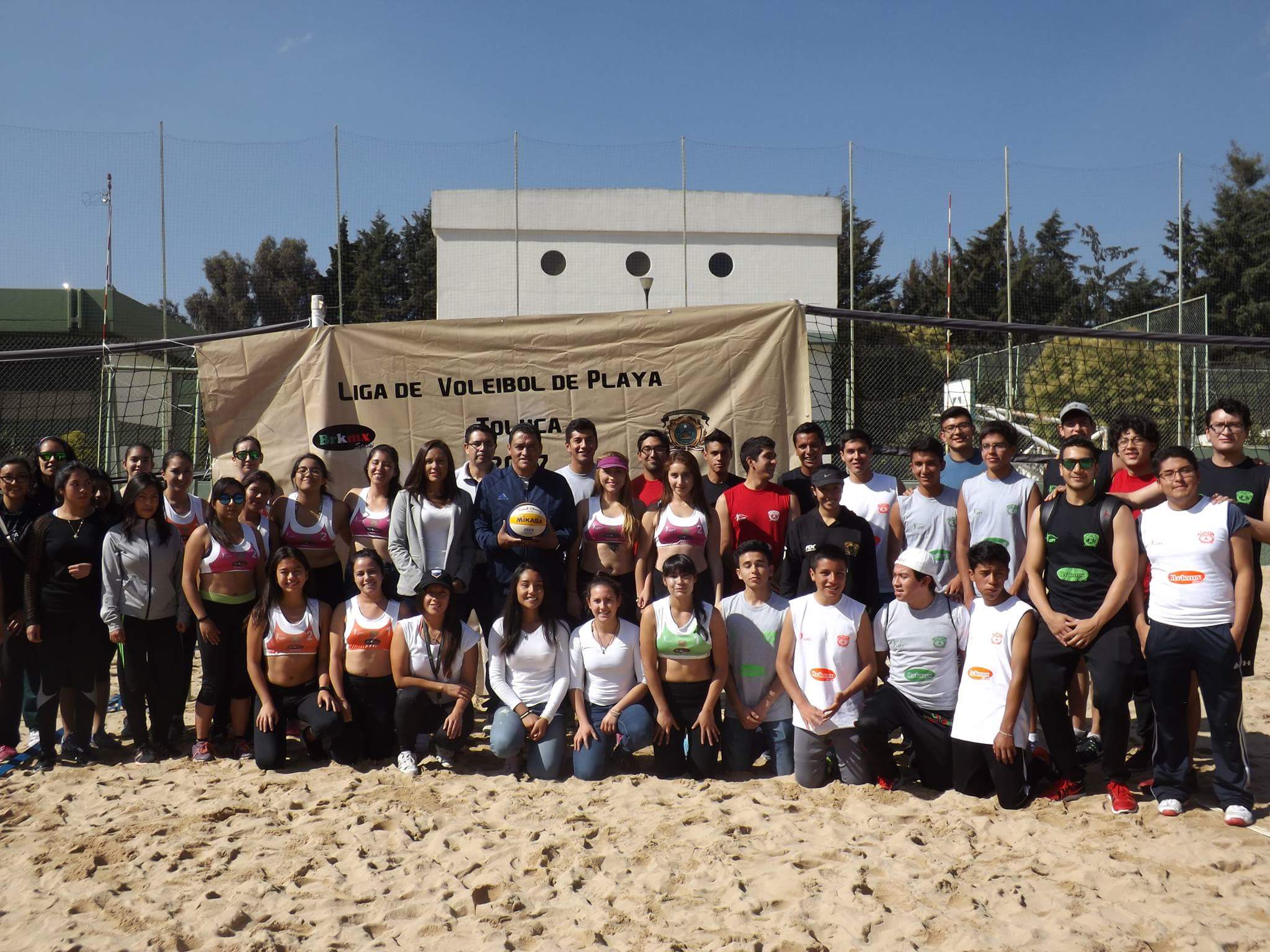 Inició en la UAEM torneo de volleibol de playa