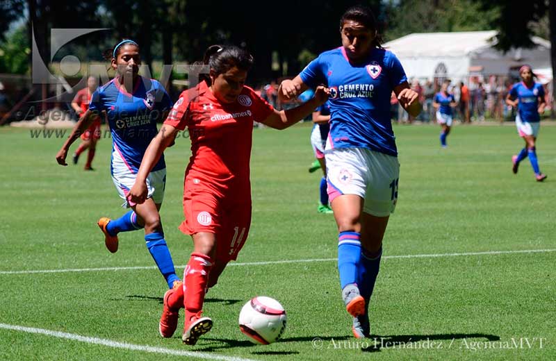 Equipo femenil de Toluca gana 2-1 a Cruz Azul