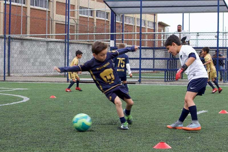 Escuela de futbol de Pumas invita a curso de verano
