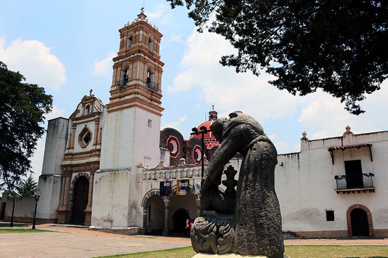 Símbolo de evangelización capillas e iglesias en Toluca