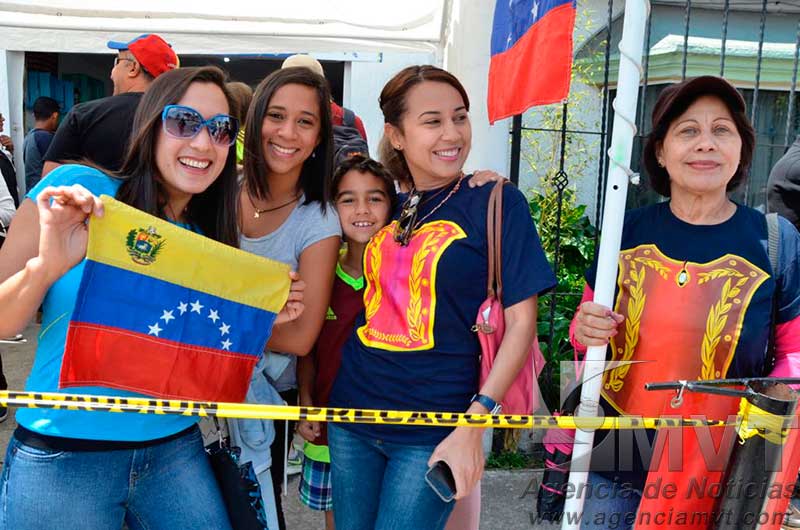 Demandan que la paz regrese a Venezuela sudamericanos radicados en Valle de Toluca