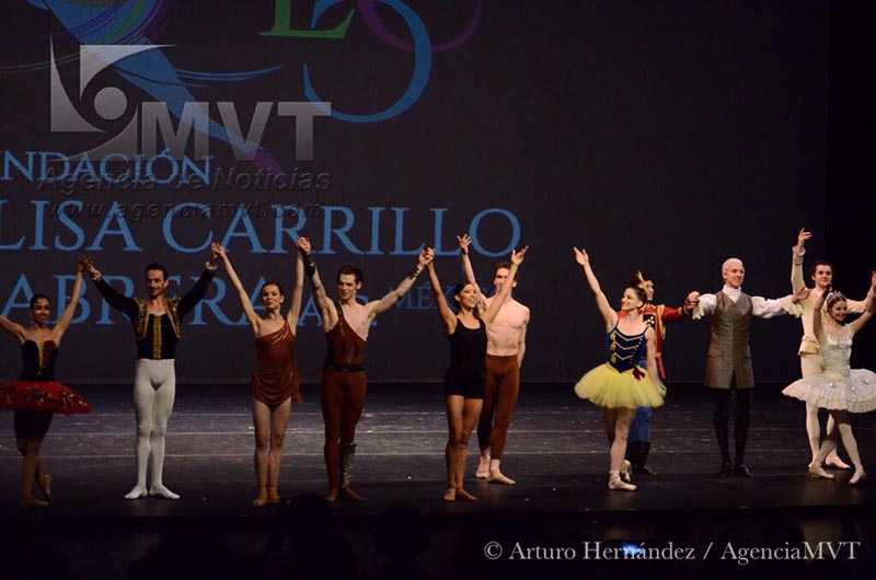 Maravilló con simpatía, elegancia y belleza la Gala “Elisa Carrillo y Amigos” en el Teatro Morelos