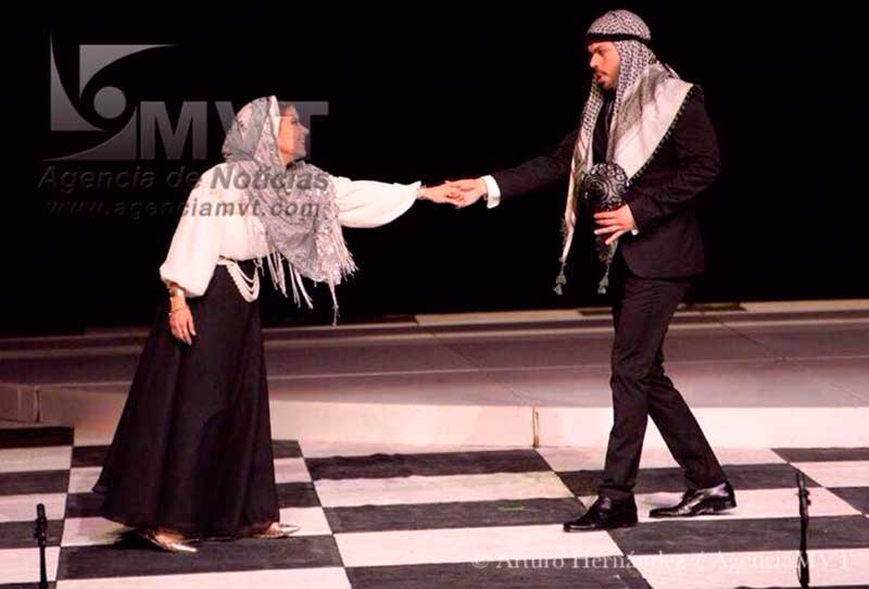 Lleno total en la primera función de Romeo y Julieta en el Teatro Morelos de Toluca